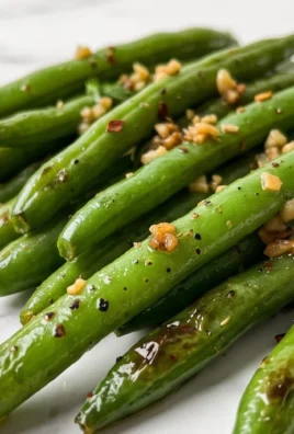 Sautéed Green Beans Recipe with Garlic